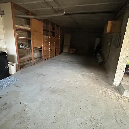 Maison 300m De La *